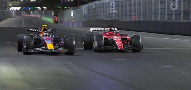 开云下载-包含梅赛德斯轻取法拉利，塞恩斯刷新纪录的词条