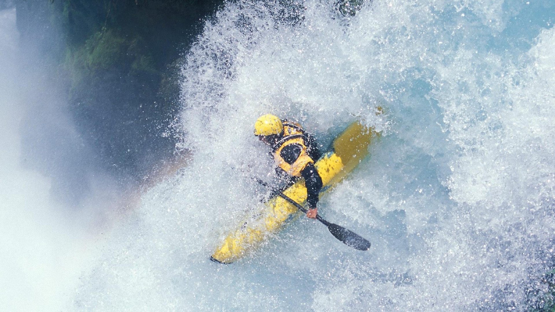 羽坛烽火映巴黎,陈雨菲力挽狂澜,法国鏖战印尼点燃赛场
