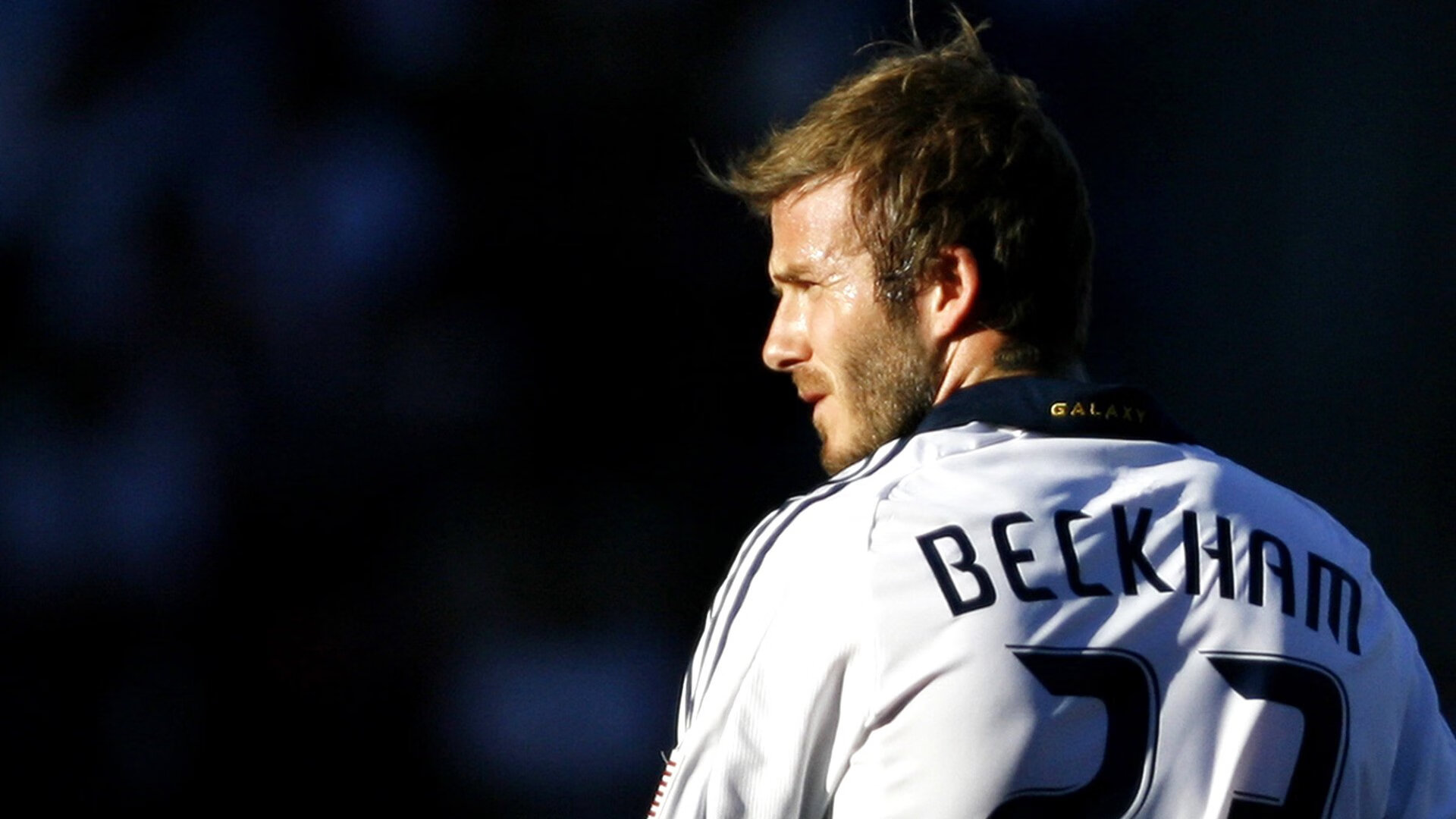 绝境逆转！广东队翻盘山东队，伦纳德状态火热点燃全场